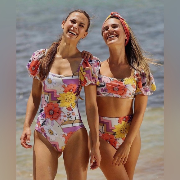 Swimwear - Picture 3 of 5